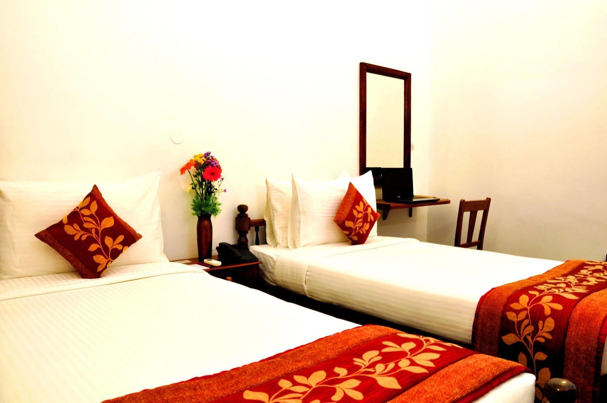 Hotel Bonsejour Puducherry Eksteriør billede